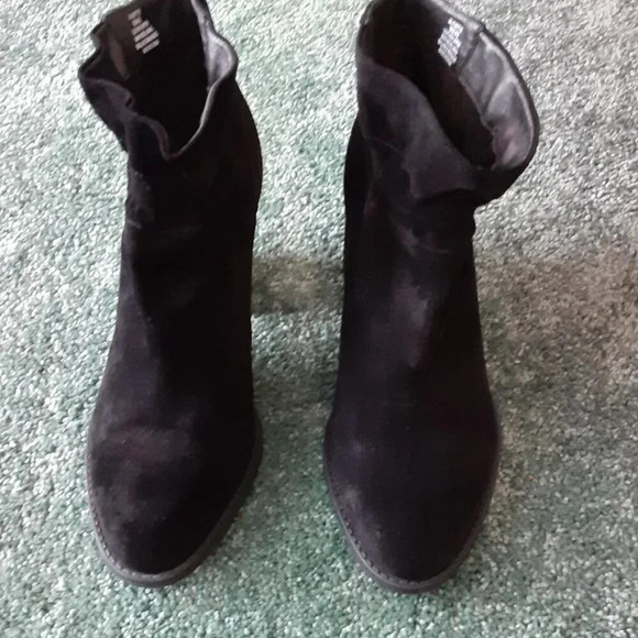 Jessica Simpson Women's Black Boots size 9M - Picture 4 of 9